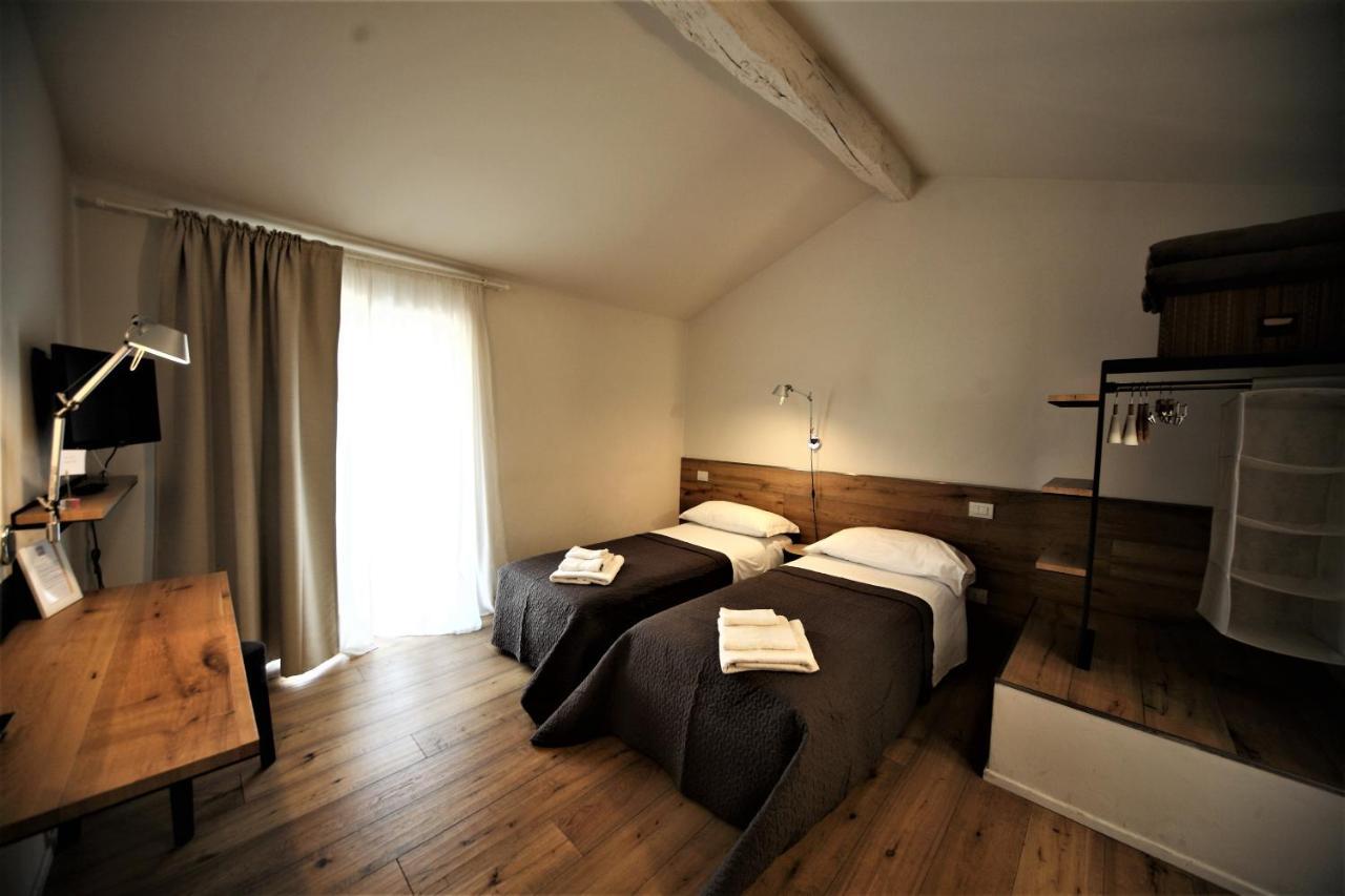 32 Bnb Camerecaffe Pavia Exterior photo