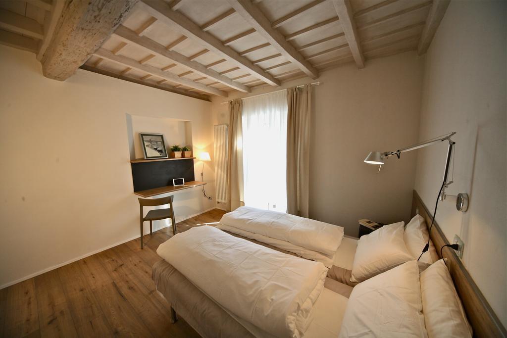 32 Bnb Camerecaffe Pavia Room photo